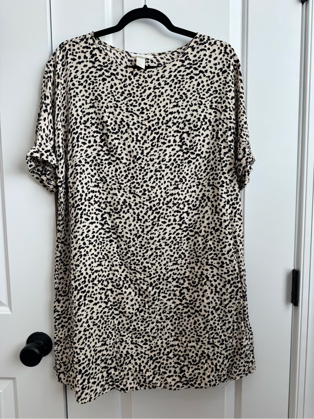 H&M Leopard Print Cuffed Sleeve Viscose Shift Dress - Size 8